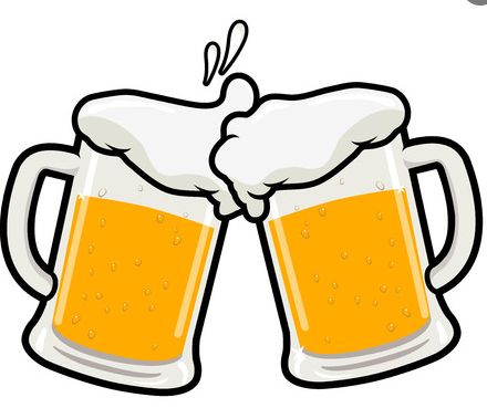 Auf geht's zum Oktoberfest zwei anstoßende Bierkrüge mit viel Schaum oben, der sich berührt